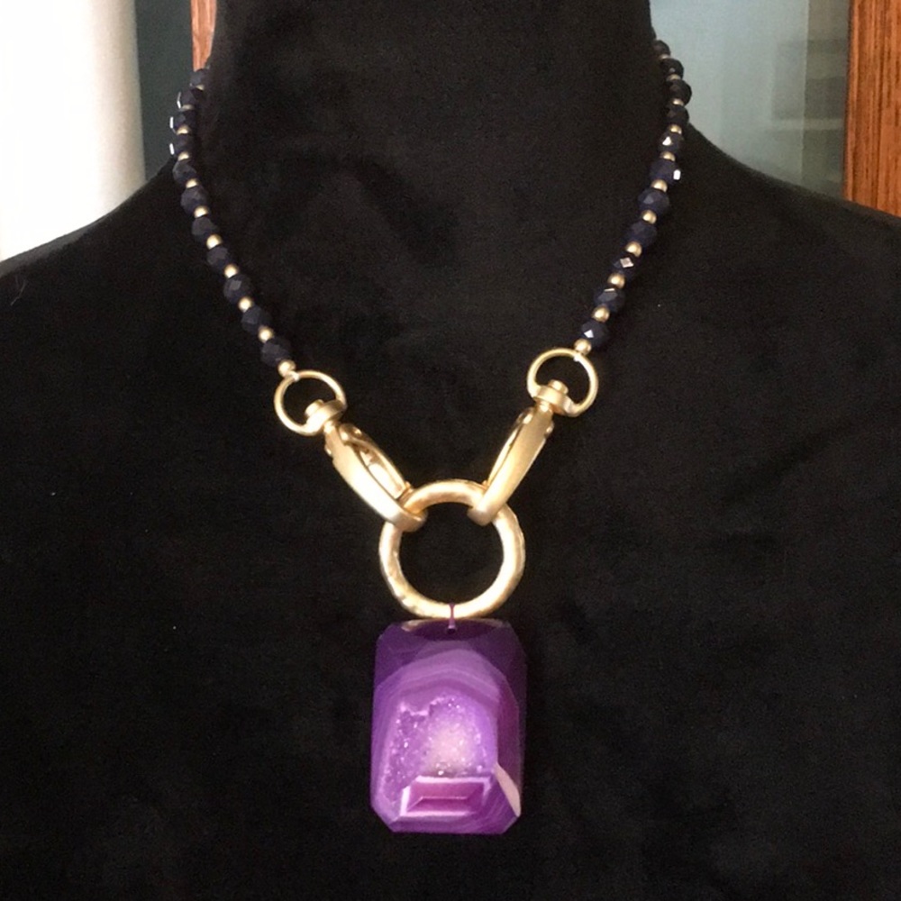 Pendant necklace